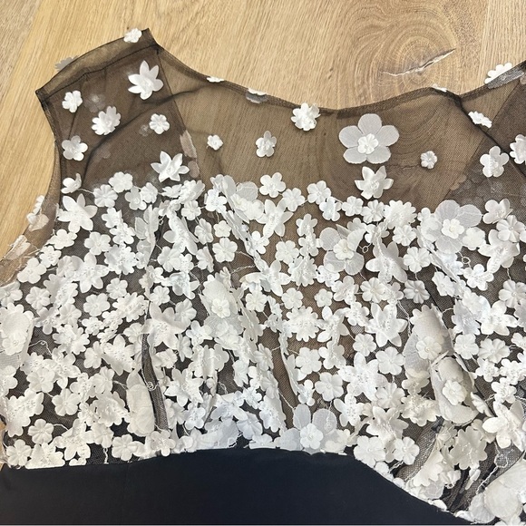 Marchesa Notte Black and White Floral Embellished Cocktail Dress - Picture 6 of 10